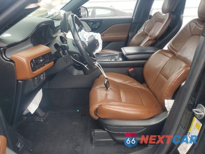 Zdjęcie 7 z 13 samochodu: 2021 LINCOLN AVIATOR RESERVE VIN:5LM5J7XC5MGL15149 - miniatura
