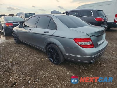 Drugie zdjęcie samochodu z przodu: 2010 MERCEDES-BENZ C 300 4MATIC VIN:WDDGF8BB8AR090897 - miniatura