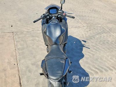 Zdjęcie 6 z 9 samochodu: 2026 KAWASAKI EX650 R VIN:ML5EXER17TDAH2670 - miniatura