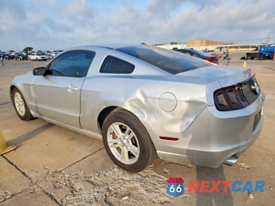 Drugie zdjęcie samochodu z przodu: 2014 FORD MUSTANG VIN:1ZVBP8AM4E5209995 - miniatura
