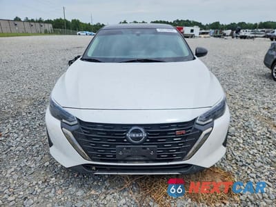 Piąte zdjęcie samochodu w środku: 2024 NISSAN SENTRA SR VIN:3N1AB8DV8RY257612 - miniatura