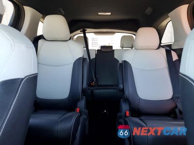 Zdjęcie 10 z 13 samochodu: 2025 TOYOTA SIENNA XSE VIN:5TDDSKFC0SS178872 - miniatura