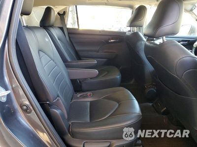 Zdjęcie 10 z 12 samochodu: 2020 TOYOTA HIGHLANDER XLE VIN:5TDHZRBH1LS030318 - miniatura