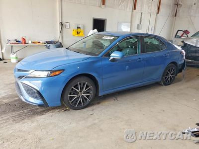 2024 TOYOTA CAMRY SE 4T1G11BK1RU114378 - główne zdjęcie licytacji z USA - miniatura