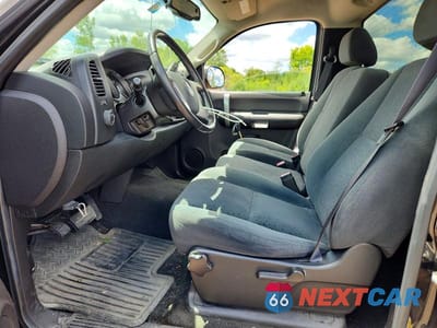 Zdjęcie 7 z 12 samochodu: 2008 GMC SIERRA C1500 VIN:1GTEC14C28Z193816 - miniatura