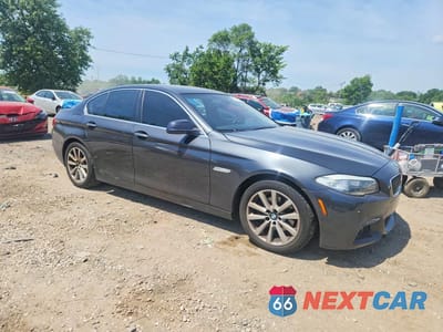 Czwarte zdjęcie samochodu z boku: 2013 BMW 528 XI VIN:WBAXH5C56DD107402 - miniatura