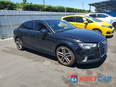 Czwarte zdjęcie samochodu z boku: 2017 AUDI A3 PREMIUM VIN:WAUAUGFF5H1033320 - miniatura
