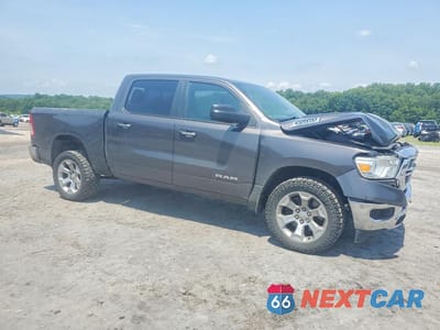 Czwarte zdjęcie samochodu z boku: 2020 RAM 1500 BIG HORN/LONE STAR VIN:1C6RREFT5LN237657 - miniatura