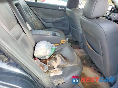 Zdjęcie 10 z 12 samochodu: 2004 HONDA ACCORD EX VIN:1HGCM56844A021933 - miniatura