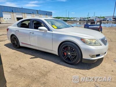 Czwarte zdjęcie samochodu z boku: 2010 LEXUS LS 460 VIN:JTHCL5EF1A5005113 - miniatura
