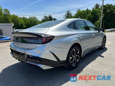 Trzecie zdjęcie samochodu z tyłu: 2025 HYUNDAI SONATA SEL VIN:KMHL64JAXSA454842 - miniatura