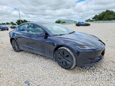 Czwarte zdjęcie samochodu z boku: 2024 TESLA MODEL 3 VIN:5YJ3E1EA5RF836293 - miniatura