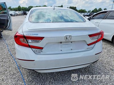 Zdjęcie 6 z 12 samochodu: 2018 HONDA ACCORD SPORT VIN:1HGCV1F35JA170602 - miniatura