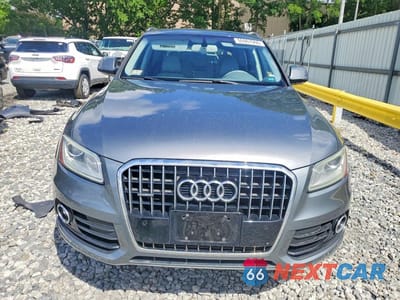 Piąte zdjęcie samochodu w środku: 2016 AUDI Q5 PREMIUM PLUS VIN:WA1L2AFP9GA118984 - miniatura