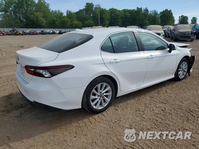 Trzecie zdjęcie samochodu z tyłu: 2023 TOYOTA CAMRY LE VIN:4T1C11AK5PU810559 - miniatura