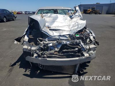 Piąte zdjęcie samochodu w środku: 2015 CHEVROLET MALIBU 2LT VIN:1G11D5SL8FF169372 - miniatura