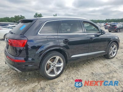 Trzecie zdjęcie samochodu z tyłu: 2019 AUDI Q7 PRESTIGE VIN:WA1VAAF74KD009285 - miniatura