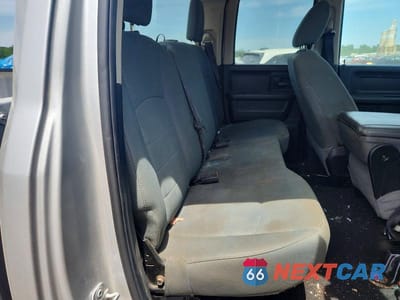 Zdjęcie 10 z 12 samochodu: 2018 RAM 1500 ST VIN:1C6RR6FG3JS207998 - miniatura