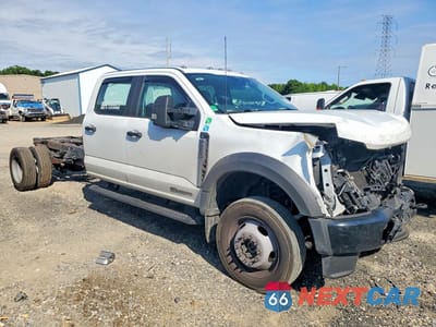 Czwarte zdjęcie samochodu z boku: 2024 FORD F550 SUPER DUTY VIN:1FD0W5HT0REG02953 - miniatura