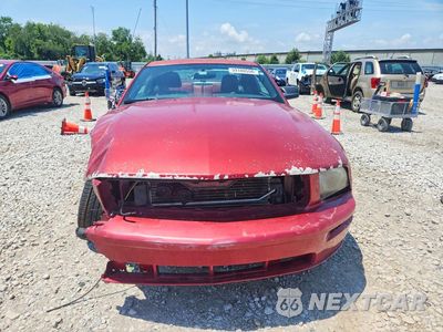 Piąte zdjęcie samochodu w środku: 2006 FORD MUSTANG GT VIN:1ZVFT82HX65168370 - miniatura