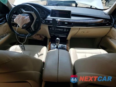 Zdjęcie 8 z 13 samochodu: 2015 BMW X5 XDRIVE35I VIN:5UXKR0C54F0K60916 - miniatura