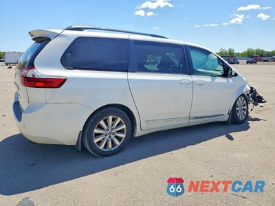 Trzecie zdjęcie samochodu z tyłu: 2017 TOYOTA SIENNA LIMITED PREMIUM 7-PASSENGER VIN:5TDDZ3DC1HS161771 - miniatura