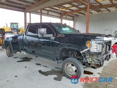 Czwarte zdjęcie samochodu z boku: 2022 GMC SIERRA K3500 DENALI VIN:1GT49WEYXNF204687 - miniatura