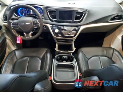 Zdjęcie 8 z 14 samochodu: 2020 CHRYSLER PACIFICA TOURING L VIN:2C4RC1BG5LR112110 - miniatura