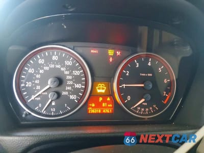 Zdjęcie 9 z 12 samochodu: 2006 BMW 325 I VIN:WBAVB135X6PT16645 - miniatura