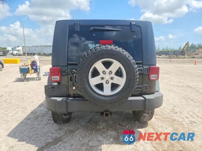 Zdjęcie 6 z 13 samochodu: 2010 JEEP WRANGLER UNLIMITED RUBICON VIN:1J4HA6H12AL187929 - miniatura