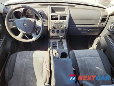 Zdjęcie 8 z 12 samochodu: 2007 DODGE NITRO SXT VIN:1D8GU28KX7W528786 - miniatura
