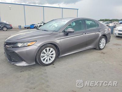 2018 TOYOTA CAMRY LE 4T1B11HK4JU141399 - główne zdjęcie licytacji z USA - miniatura