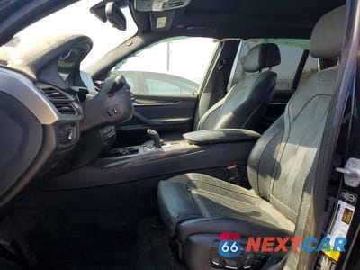 Zdjęcie 7 z 12 samochodu: 2015 BMW X5 XDRIVE50I VIN:5UXKR6C59F0J74939 - miniatura