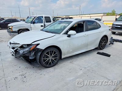 2024 TOYOTA CAMRY SE 4T1G11AK9RU894342 - główne zdjęcie licytacji z USA - miniatura