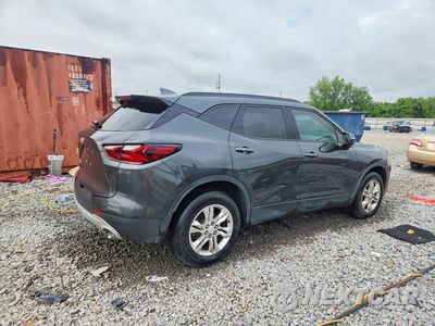 Trzecie zdjęcie samochodu z tyłu: 2019 CHEVROLET BLAZER 1LT VIN:3GNKBBRA3KS575125 - miniatura