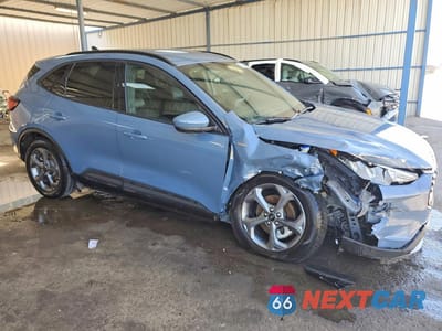 Czwarte zdjęcie samochodu z boku: 2025 FORD ESCAPE ST LINE SELECT VIN:1FMCU9NA9SUA86004 - miniatura
