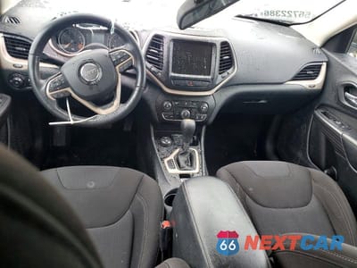 Zdjęcie 8 z 12 samochodu: 2015 JEEP CHEROKEE LATITUDE VIN:1C4PJMCB8FW505421 - miniatura