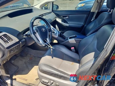 Zdjęcie 7 z 12 samochodu: 2012 TOYOTA PRIUS FOUR VIN:JTDKN3DU3C1506039 - miniatura