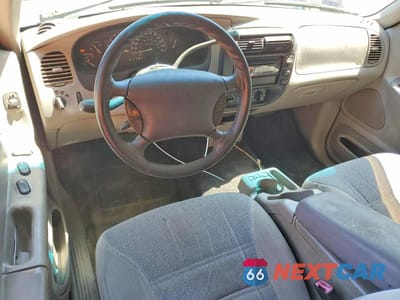 Zdjęcie 8 z 13 samochodu: 2000 FORD EXPLORER SPORT VIN:1FMYU60EXYUA98640 - miniatura
