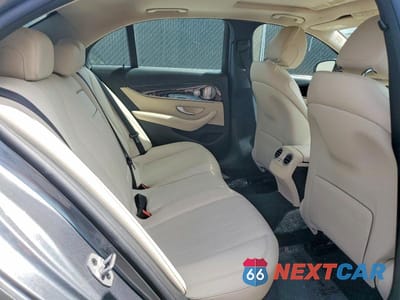 Zdjęcie 10 z 12 samochodu: 2020 MERCEDES-BENZ E 350 VIN:W1KZF8DB8LA839897 - miniatura