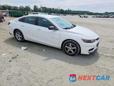 Czwarte zdjęcie samochodu z boku: 2017 CHEVROLET MALIBU LS VIN:1G1ZB5ST7HF264453 - miniatura