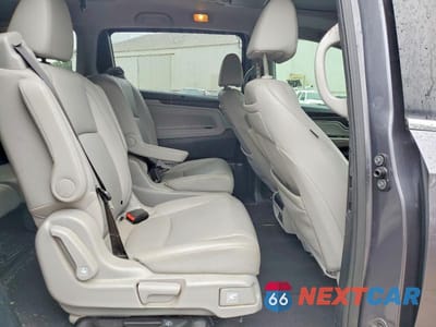 Zdjęcie 11 z 13 samochodu: 2019 HONDA ODYSSEY EXL VIN:5FNRL6H73KB124755 - miniatura