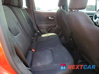 Zdjęcie 11 z 14 samochodu: 2023 JEEP RENEGADE LATITUDE VIN:ZACNJDB14PPP62877 - miniatura