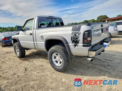 Drugie zdjęcie samochodu z przodu: 2001 DODGE RAM 1500 VIN:1B7HF16Z61S166414 - miniatura