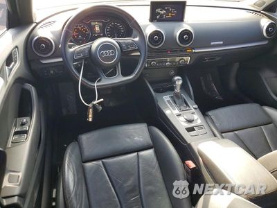 Zdjęcie 8 z 13 samochodu: 2018 AUDI A3 E-TRON PREMIUM VIN:WAUUPBFF5JA067934 - miniatura