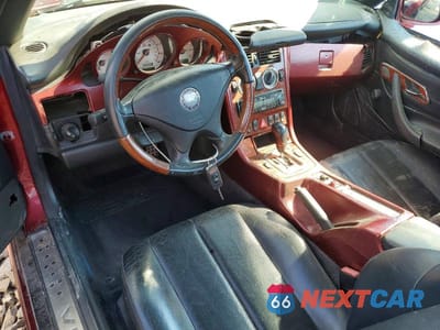 Zdjęcie 8 z 12 samochodu: 2001 MERCEDES-BENZ SLK 320 VIN:WDBKK65F21F205352 - miniatura