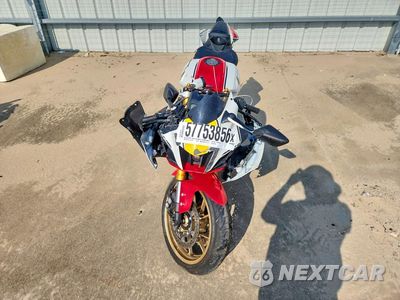 Drugie zdjęcie samochodu z przodu: 2022 YAMAHA YZFR7 VIN:JYARM38E8NA002931 - miniatura