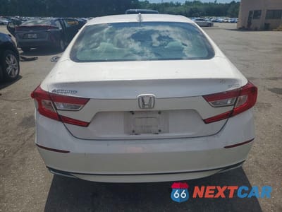 Zdjęcie 6 z 12 samochodu: 2019 HONDA ACCORD LX VIN:1HGCV1F13KA154222 - miniatura