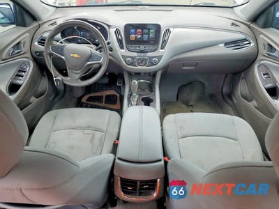 Zdjęcie 8 z 12 samochodu: 2017 CHEVROLET MALIBU LT VIN:1G1ZE5ST2HF274301 - miniatura