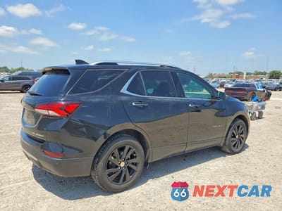 Trzecie zdjęcie samochodu z tyłu: 2022 CHEVROLET EQUINOX PREMIER VIN:2GNAXXEV2N6103777 - miniatura